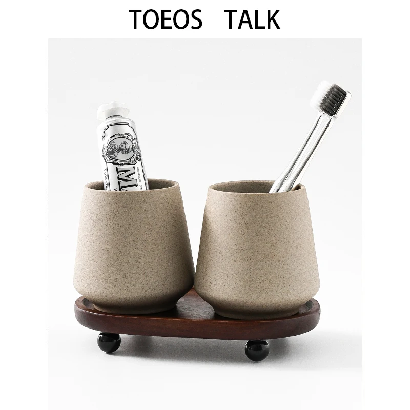 Retro Japanese Ceramic Couple Toothbrush Cups Creative Ceramic Wash Cup Set High Aesthetic Value Brushing Cup Drinking Water Cup
Retro Japanese Ceramic Couple Toothbrush Cups Creative Ceramic Wash Cup Set High Aesthetic Value Brushing Cup Drinking Water Cup