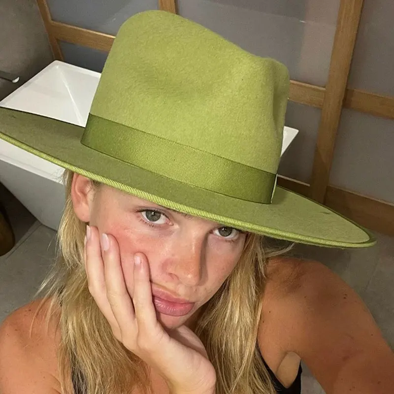 Зимняя модная шляпа-федора с каплевидным верхом и бантом, шляпа с широкими полями для мужчин и женщин, кепки, панамская шляпа, Chapeau Homme Sombrero
Зимняя модная шляпа-федора с каплевидным верхом и бантом, шляпа с широкими полями для мужчин и женщин, кепки, панамская шляпа, Chapeau Homme Sombrero