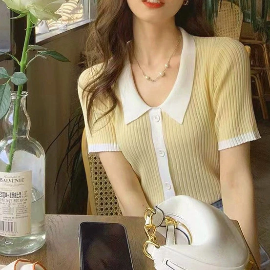 Front Shoulder Polo Collar Ice Silk Knitted Short Sleeve T-shirt for Women 2024 Summer Color Contrast Small Short Style
Front Shoulder Polo Collar Ice Silk Knitted Short Sleeve T-shirt for Women 2024 Summer Color Contrast Small Short Style