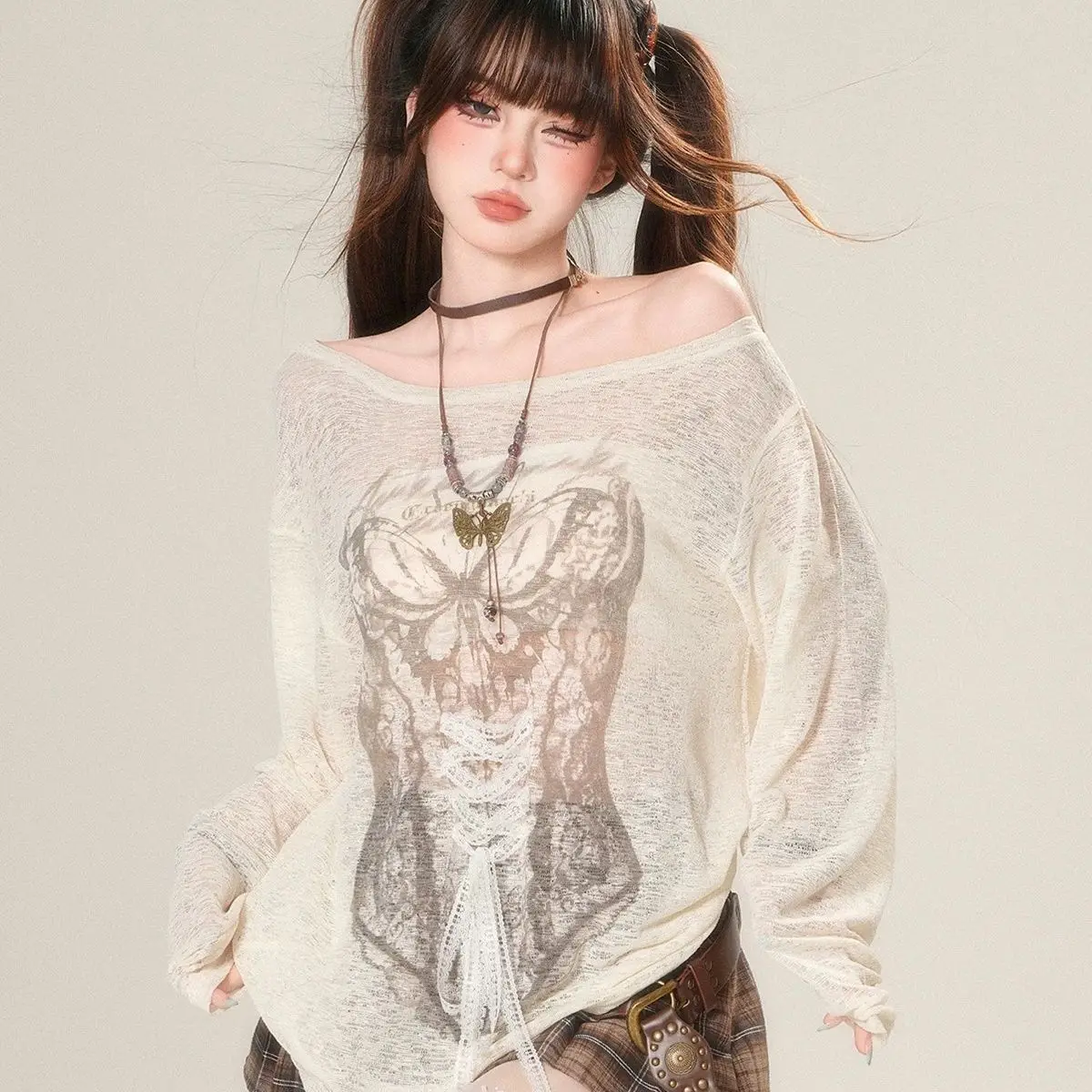 Goth Grunge Y2K Clothes 2000s Long-sleeved T-shirt Off-the-shoulder Sexy Sheer Cover-up Tops Lightweight Lazy Sun-protective Top
Goth Grunge Y2K Clothes 2000s Long-sleeved T-shirt Off-the-shoulder Sexy Sheer Cover-up Tops Lightweight Lazy Sun-protective Top