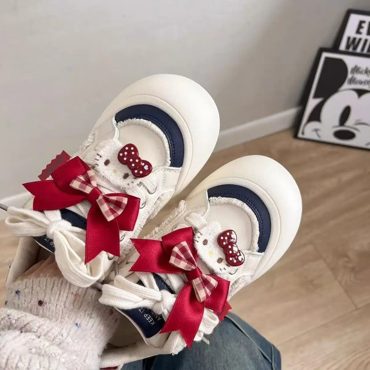 Cartoon Casual Shoes Kawaii Sanrio Hello Kitty Board Shoes Comfort Sports White Shoes Cute Thick Soled Shoes Sweet Girls Student
Cartoon Casual Shoes Kawaii Sanrio Hello Kitty Board Shoes Comfort Sports White Shoes Cute Thick Soled Shoes Sweet Girls Student