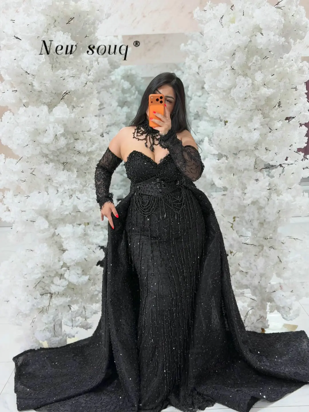 Dubai Black Two Pieces Prom Dresses with Overskirts Crystals Beading Tassel Middle East Arabic Wedding Evening Gowns Customized
Dubai Black Two Pieces Prom Dresses with Overskirts Crystals Beading Tassel Middle East Arabic Wedding Evening Gowns Customized