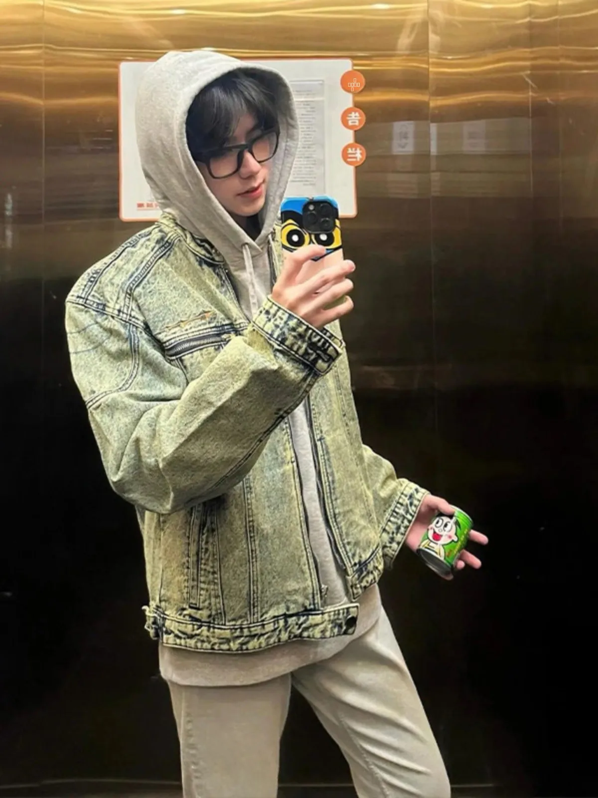 Винтажная мужская джинсовая куртка Waed с подплечниками, в американском ретро-стиле, землистых оттенков, для весны и осени
Винтажная мужская джинсовая куртка Waed с подплечниками, в американском ретро-стиле, землистых оттенков, для весны и осени