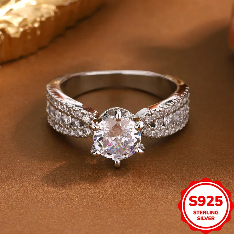 Classic Fashion Genuine S925 Silver Round Six-Prong Zircon Couple Ring Simple and Versatile
Classic Fashion Genuine S925 Silver Round Six-Prong Zircon Couple Ring Simple and Versatile