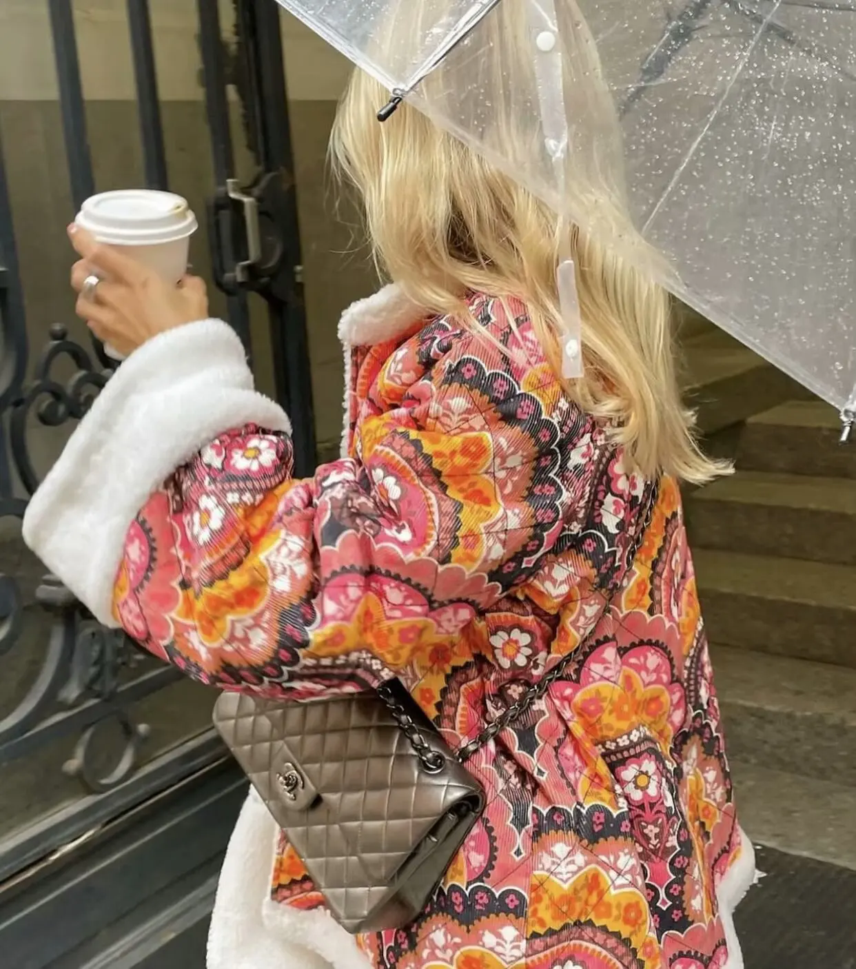 European And American Style Autumn And Winter New Women's Clothing Design Sense Commuting Versatile Long Sleeved Printed Jacket
European And American Style Autumn And Winter New Women's Clothing Design Sense Commuting Versatile Long Sleeved Printed Jacket