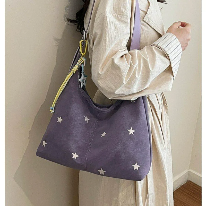 2026 New Star Embroidered Hobo Bag, Cute Shoulder Bag with Star Pendant, Large Capacity Tote for Women Handbag Tote Bag
2026 New Star Embroidered Hobo Bag, Cute Shoulder Bag with Star Pendant, Large Capacity Tote for Women Handbag Tote Bag