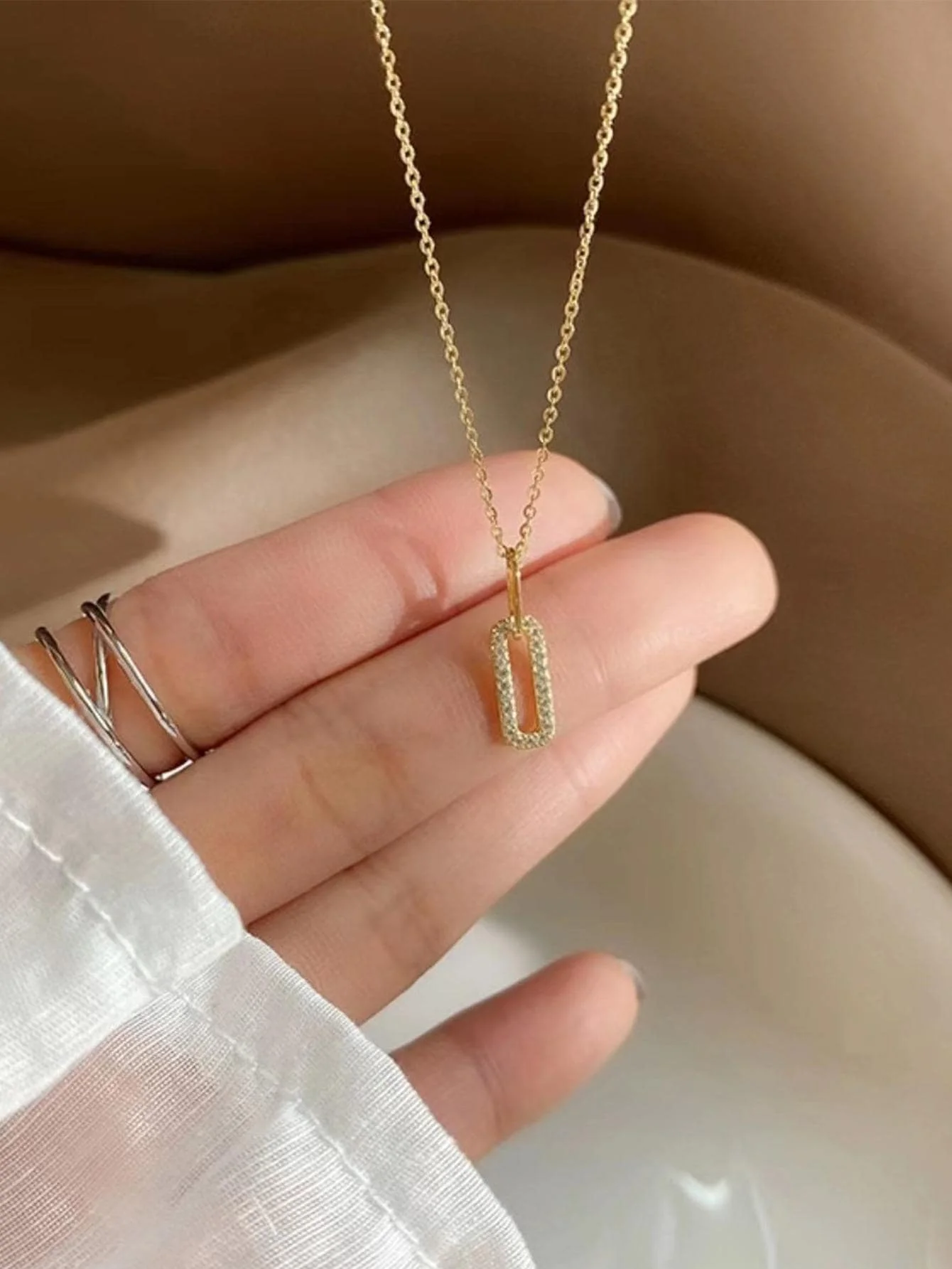 Fashion Cubic Zirconia Geometric Charm Pendant Necklace For Women Daily Wear
Fashion Cubic Zirconia Geometric Charm Pendant Necklace For Women Daily Wear