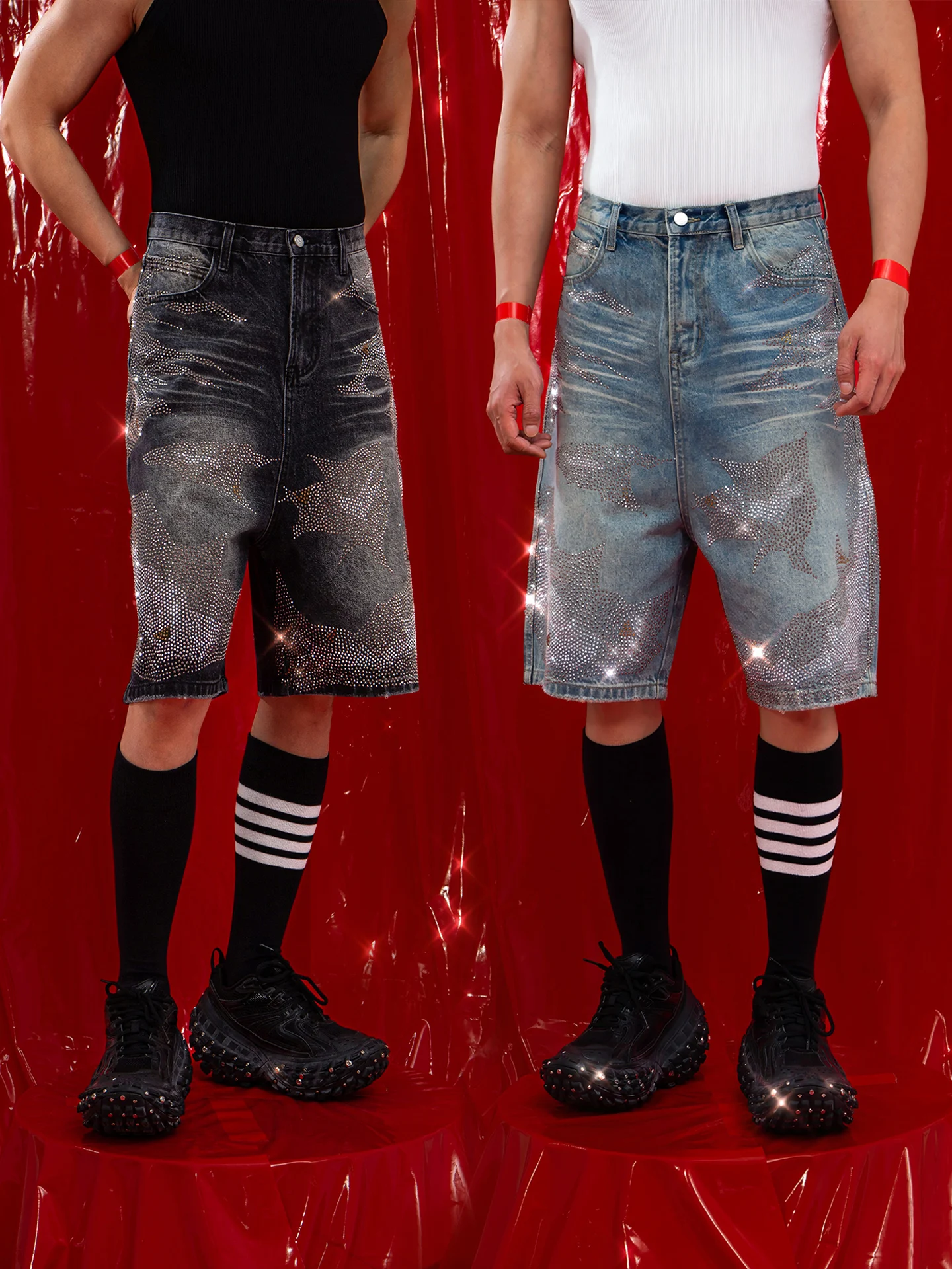 CLP Men's Loose Straight Leg Jeans Shorts Sparkling Star Pattern Retro Iron-On Rhinestones Mid-Waist Casual Cotton Denim
CLP Men's Loose Straight Leg Jeans Shorts Sparkling Star Pattern Retro Iron-On Rhinestones Mid-Waist Casual Cotton Denim