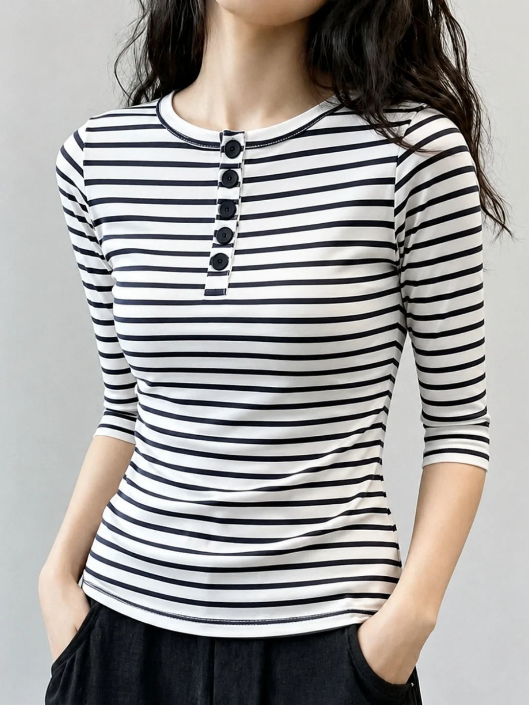 Slim Fit Striped Design T-Shirt Half Open Collar Soft Versatile Korean Style Top for Summer Fashionable Casual Wear
Slim Fit Striped Design T-Shirt Half Open Collar Soft Versatile Korean Style Top for Summer Fashionable Casual Wear
