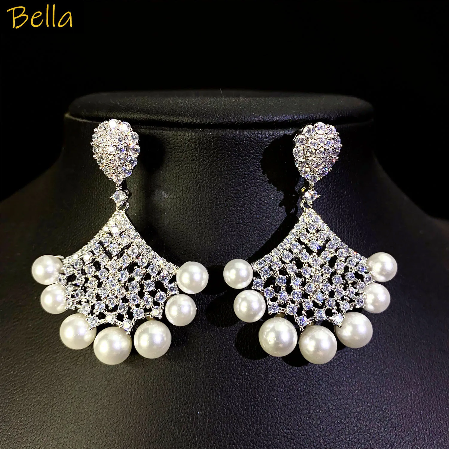silver gold color earrings for women elegant luxury jewelry white pearls fan shaped dangling earrings wedding dinner party
silver gold color earrings for women elegant luxury jewelry white pearls fan shaped dangling earrings wedding dinner party