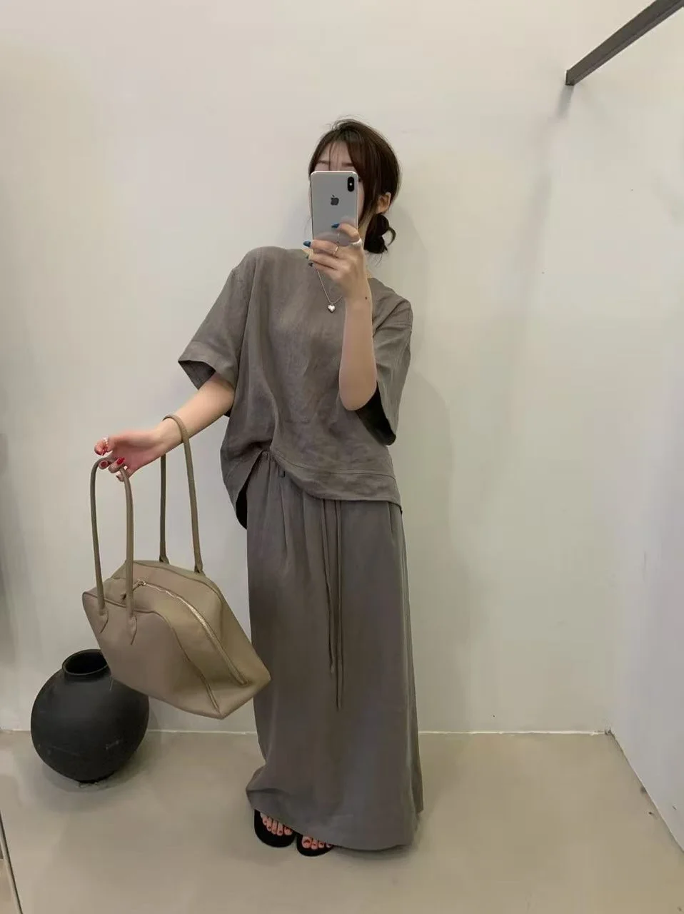 Linen Short Sleeve Women's Top And High Waist Midi Skirt Two Piece Set Lazy Style Summer Fashion at Classic Aged Money Look
Linen Short Sleeve Women's Top And High Waist Midi Skirt Two Piece Set Lazy Style Summer Fashion at Classic Aged Money Look