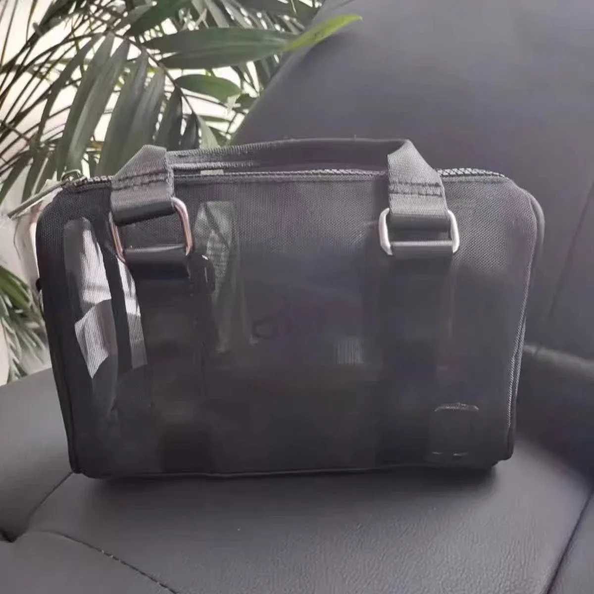 al Mini hollow handbag advanced design sense dual purpose mesh surface wear-resistant zipper single shoulder oblique span bag
al Mini hollow handbag advanced design sense dual purpose mesh surface wear-resistant zipper single shoulder oblique span bag