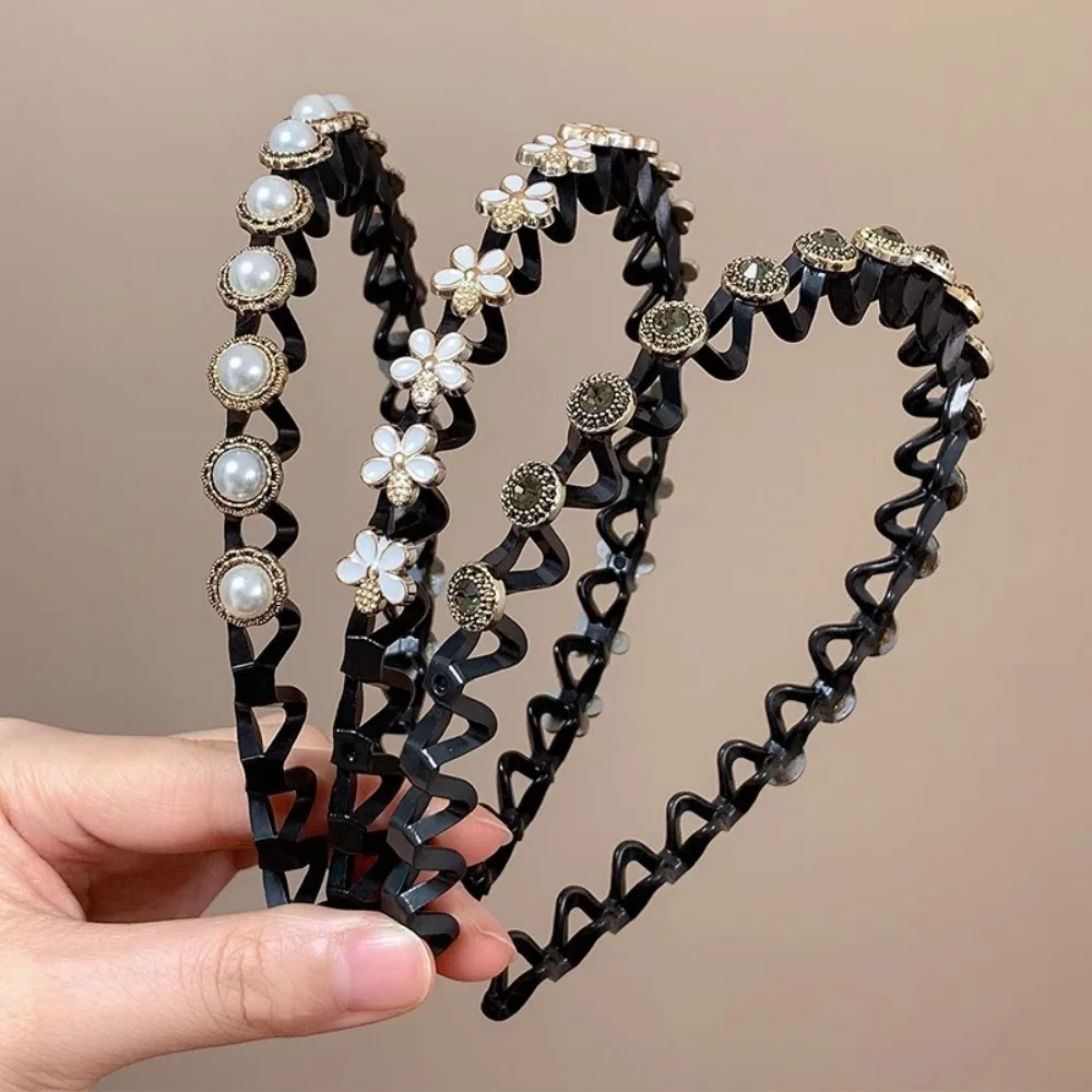 Rhinestone Lazy Men Hair Braider Hair Hoops Flower Zircon Braided Tools Hairband Face Washing Headwear Hair Toothed Headband
Rhinestone Lazy Men Hair Braider Hair Hoops Flower Zircon Braided Tools Hairband Face Washing Headwear Hair Toothed Headband