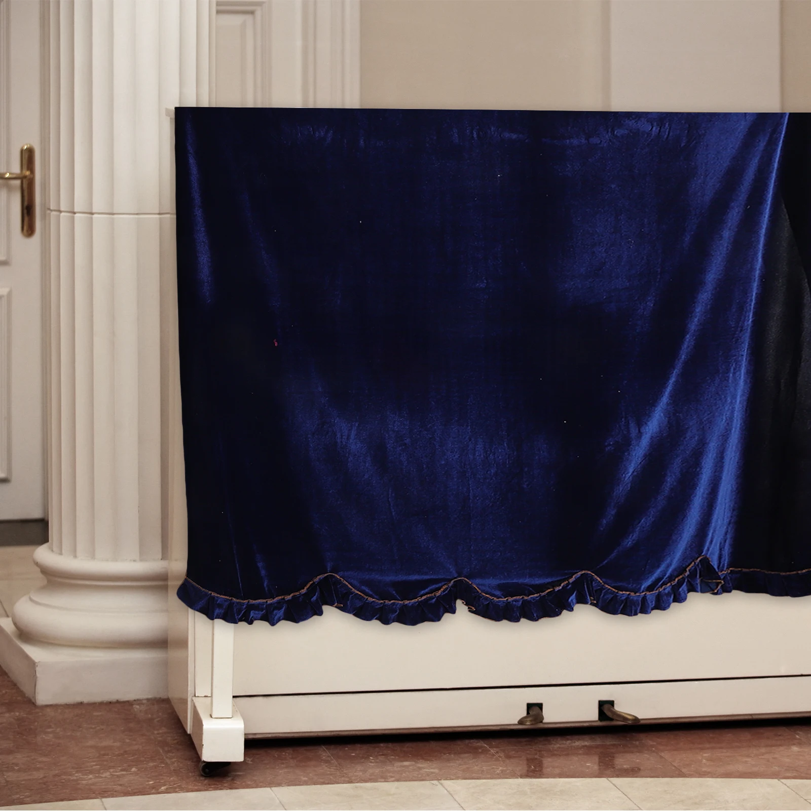 Luxurious Pleuche Piano Cover For Upright Vertical Full Dustproof Washable Reusable Slipcover With Decorative Lace Fringe
Luxurious Pleuche Piano Cover For Upright Vertical Full Dustproof Washable Reusable Slipcover With Decorative Lace Fringe