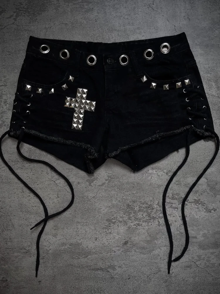 Fashion Design Ins Style Niche Aesthetics Millennium Shorts Y2K High Street Gothic Cross Hot Diamond Trendy Brand Summer Shorts
Fashion Design Ins Style Niche Aesthetics Millennium Shorts Y2K High Street Gothic Cross Hot Diamond Trendy Brand Summer Shorts