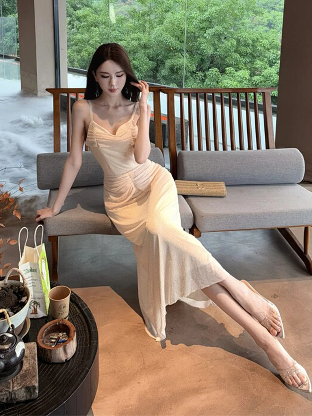 Elegant V-neck Bodycon Dress Pure Desire Sexy Summer Ball Gown Mid-high Waist Cotton Blend No-sleeve H-shaped Silhouette
Elegant V-neck Bodycon Dress Pure Desire Sexy Summer Ball Gown Mid-high Waist Cotton Blend No-sleeve H-shaped Silhouette