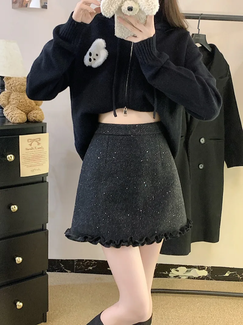 Женская шерстяная юбка больших размеров, осенне-зимняя, теплая, с высокой талией, универсальная, короткая, в корейском стиле, для повседневной носки
Женская шерстяная юбка больших размеров, осенне-зимняя, теплая, с высокой талией, универсальная, короткая, в корейском стиле, для повседневной носки