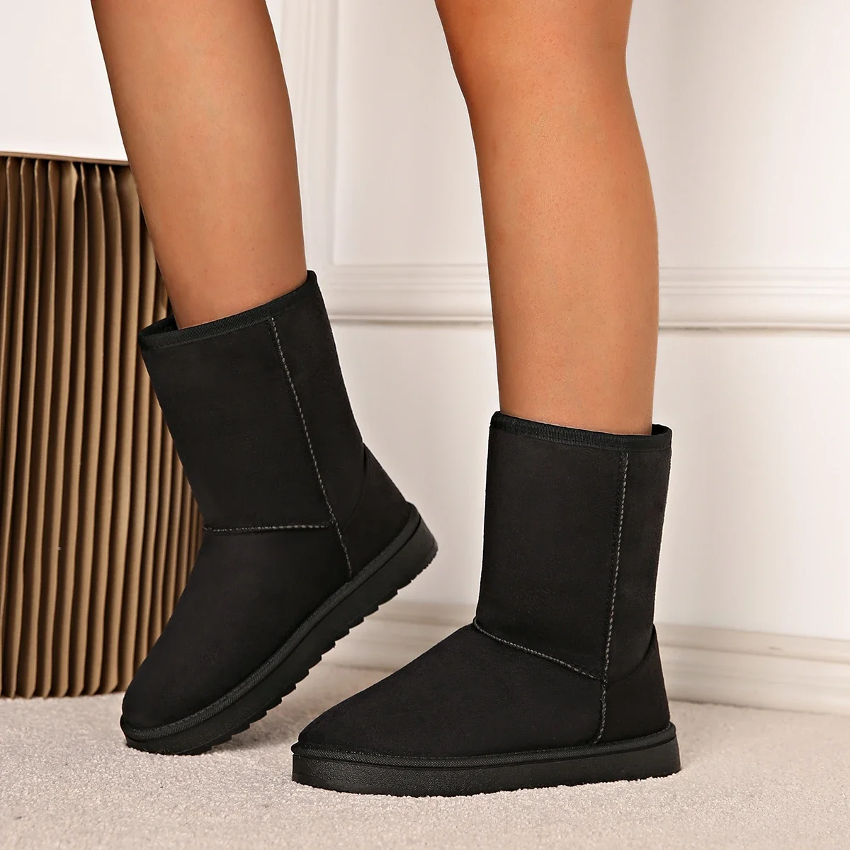 Pop Women Shoes On Sale High Quality Winter Slip-on Mid-calf Women Boots Fashion Solid Casual Snow Boots Large Size Platform Bo
Pop Women Shoes On Sale High Quality Winter Slip-on Mid-calf Women Boots Fashion Solid Casual Snow Boots Large Size Platform Bo