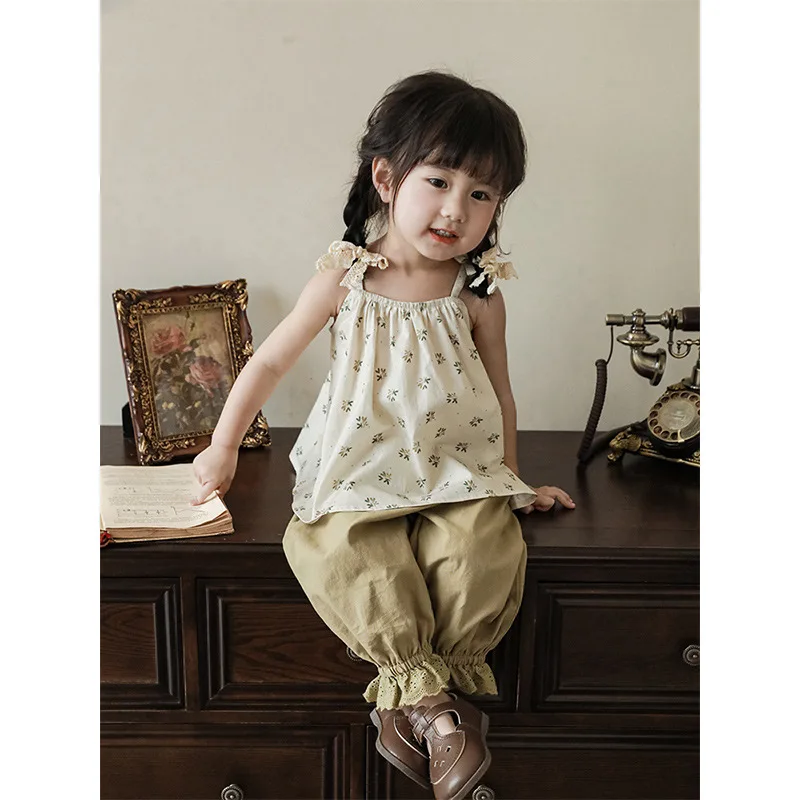 Children's Floral Suspender Pants Set Thin 2023 Summer Girls Korean Cute Top Pants
Children's Floral Suspender Pants Set Thin 2023 Summer Girls Korean Cute Top Pants