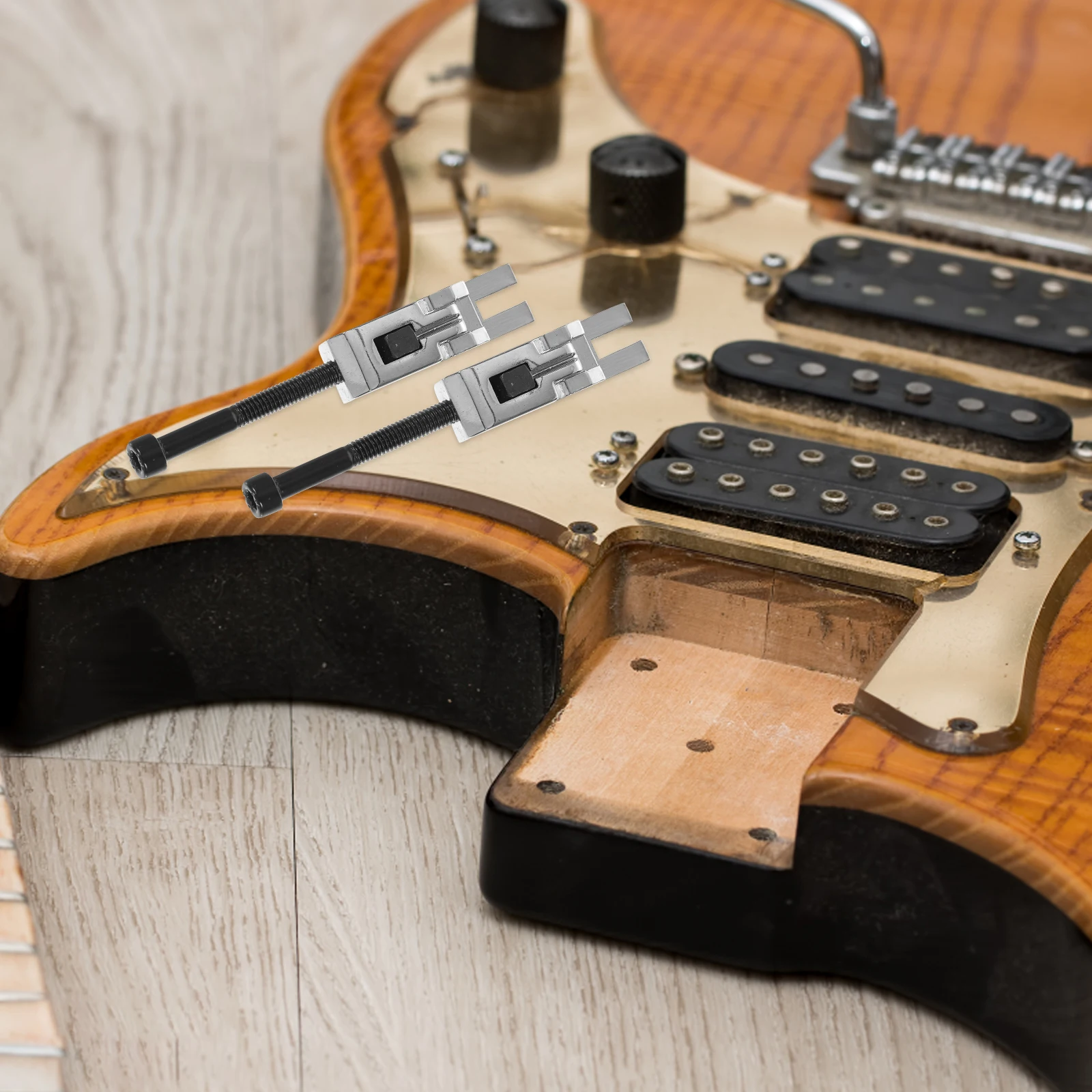 6 PCS/ Double-shake Silver Saddle Guitar Tremolo Bridge Block Locking Saddles Systyem 
6 PCS/ Double-shake Silver Saddle Guitar Tremolo Bridge Block Locking Saddles Systyem