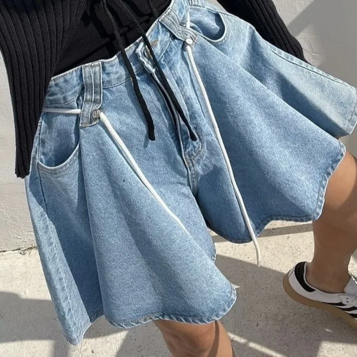 High Waist Wide Leg Korean Style Summer New Retro Denim Skirt Pants Long Leg Effect Big Skirt Hem Corduroy Material Cotton
High Waist Wide Leg Korean Style Summer New Retro Denim Skirt Pants Long Leg Effect Big Skirt Hem Corduroy Material Cotton