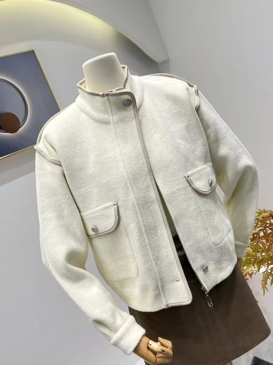Faionable Korean Sle Women's Stand Collar Zipper Jaet 2025 Autumn New Arrival Ele Outerwear irt
Faionable Korean Sle Women's Stand Collar Zipper Jaet 2025 Autumn New Arrival Ele Outerwear irt
