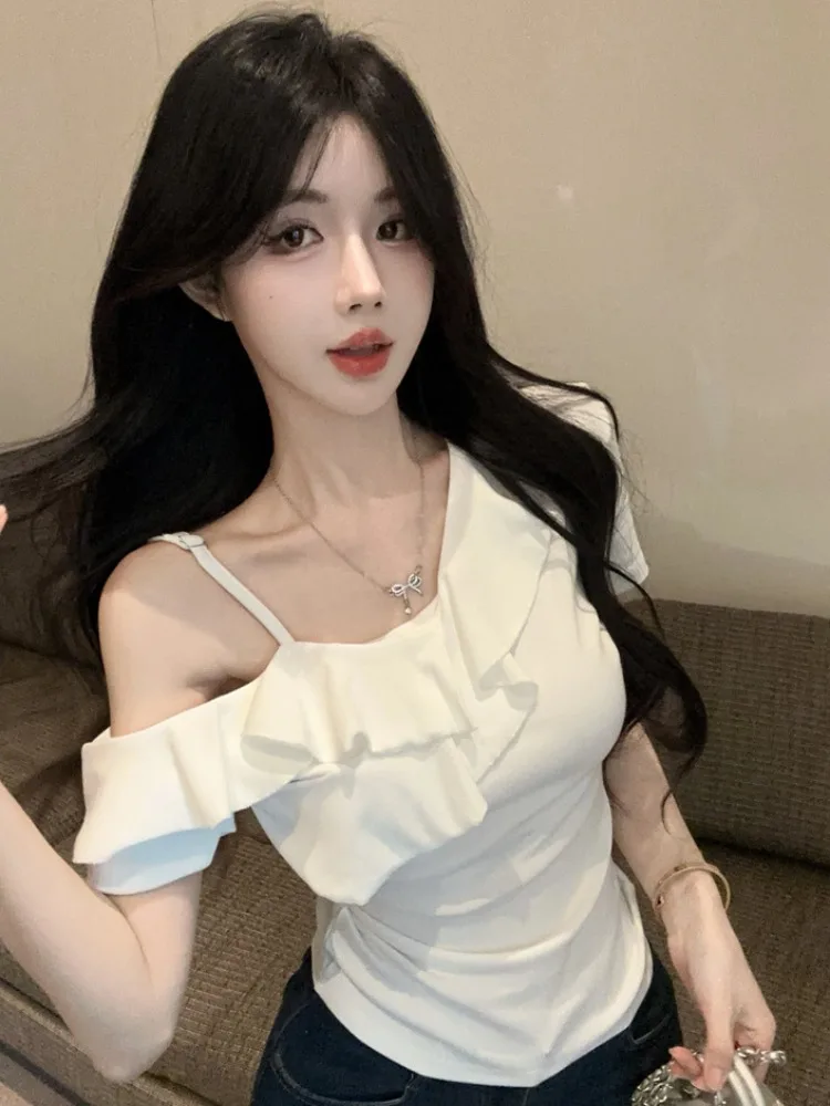Sexy Pure Desire Style Shoulder Bared Ruffle Short Sleeve T Shirt Women's Fashion Slim Fit Short Length Strap Design City Wal...
Sexy Pure Desire Style Shoulder Bared Ruffle Short Sleeve T Shirt Women's Fashion Slim Fit Short Length Strap Design City Wal...
