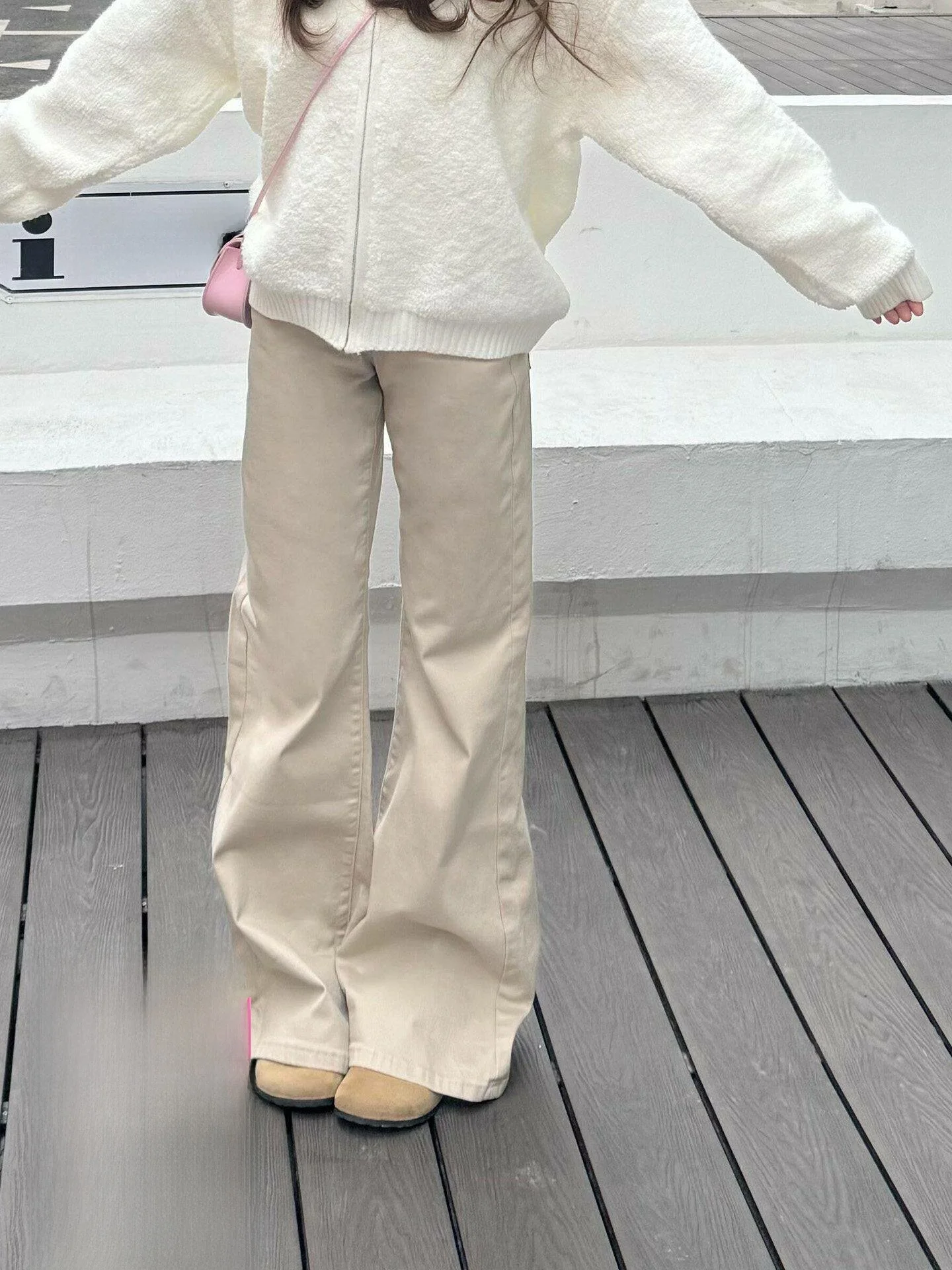 American Style High Waist Bell Bottom Jeans Women's Thin Khaki Color Summer New Style Slimming Hoof Pants
American Style High Waist Bell Bottom Jeans Women's Thin Khaki Color Summer New Style Slimming Hoof Pants