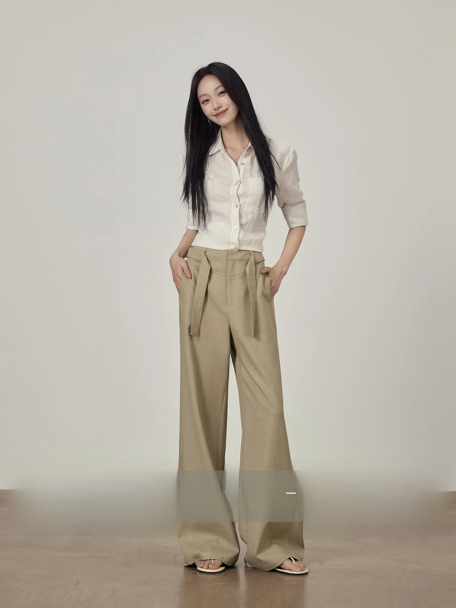 High Waist Wide Leg Pants Women's Loose Casual Trousers Light Khaki Color Lyocell Fiber Straight Leg Pants Summer Collection
High Waist Wide Leg Pants Women's Loose Casual Trousers Light Khaki Color Lyocell Fiber Straight Leg Pants Summer Collection