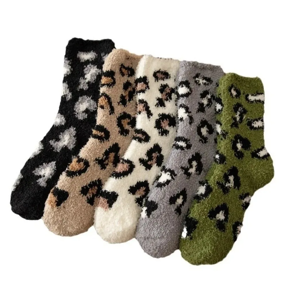 New Coral Fleece Fluffy Stockings Non-Slip Winter Warm Medium Tube Sock Thickened Sleep Socks Socks Gift
New Coral Fleece Fluffy Stockings Non-Slip Winter Warm Medium Tube Sock Thickened Sleep Socks Socks Gift
