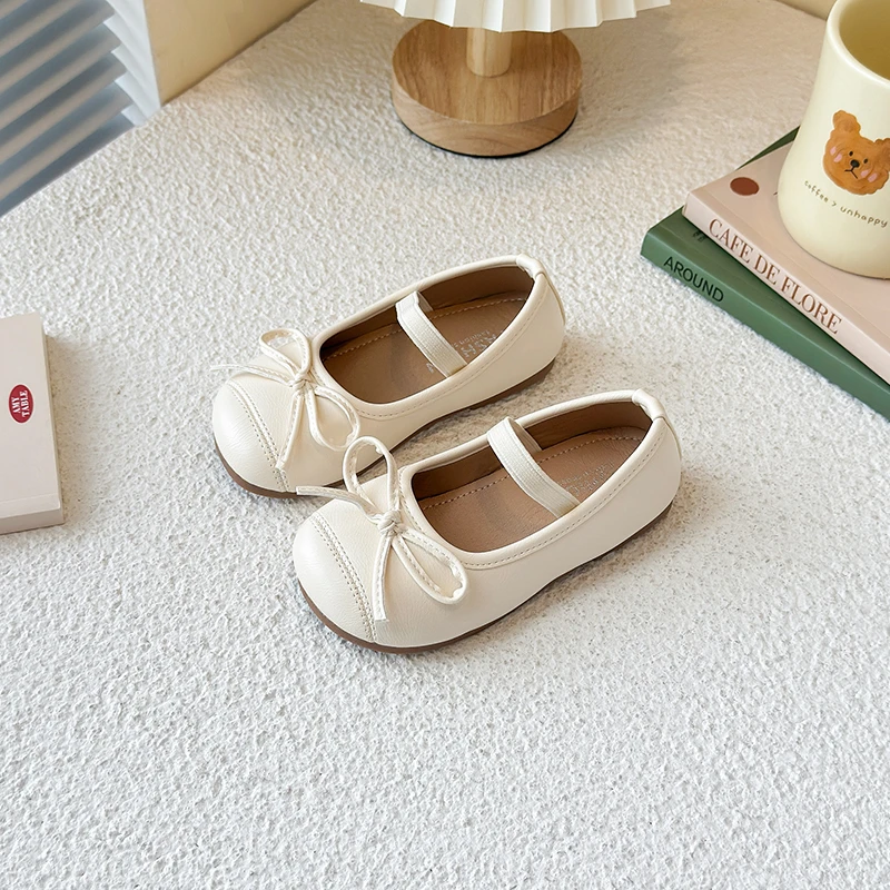 2025 New Girls Leather Shoes Soild Color Versatile Kids Flats Soft Bottom Non-slip Children Princess Shoes Simple Bows Slip-on
2025 New Girls Leather Shoes Soild Color Versatile Kids Flats Soft Bottom Non-slip Children Princess Shoes Simple Bows Slip-on