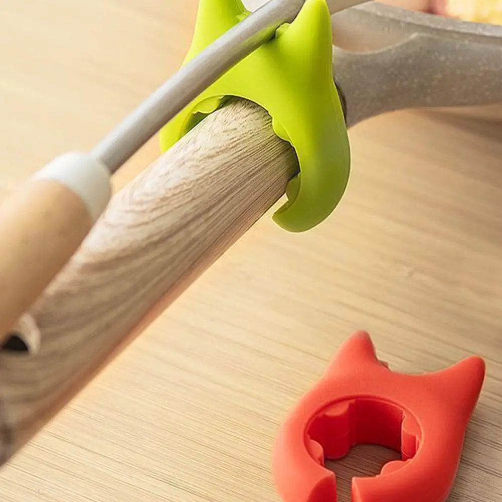Silicone Pot Clip Holder, Anti-Scald Spatula & Spoon Rack, Kitchen Organizer Tool
Silicone Pot Clip Holder, Anti-Scald Spatula & Spoon Rack, Kitchen Organizer Tool