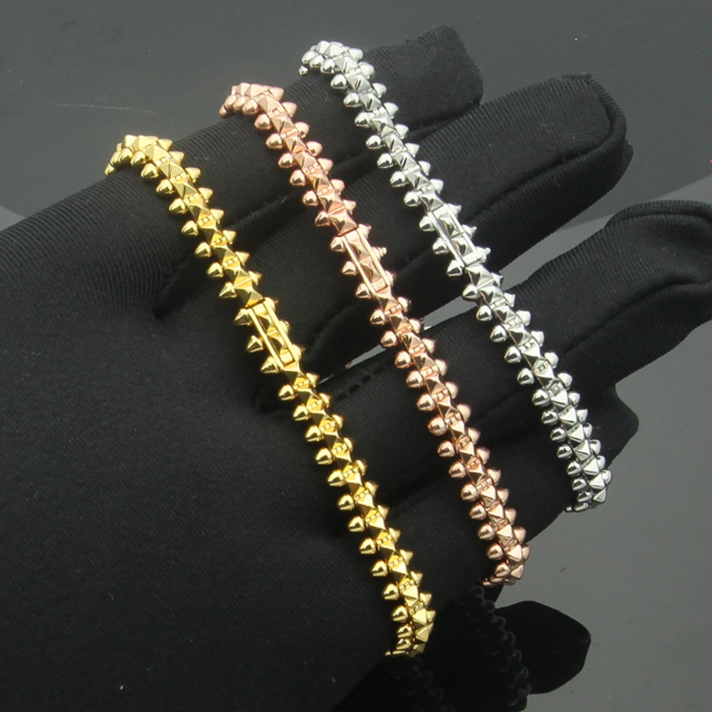 Luxury trend bracelets Thick Plated 18K Gold Dynamic Bead Circle Narrow Edition Willow Nail Handmade Women's Style Bangles
Luxury trend bracelets Thick Plated 18K Gold Dynamic Bead Circle Narrow Edition Willow Nail Handmade Women's Style Bangles