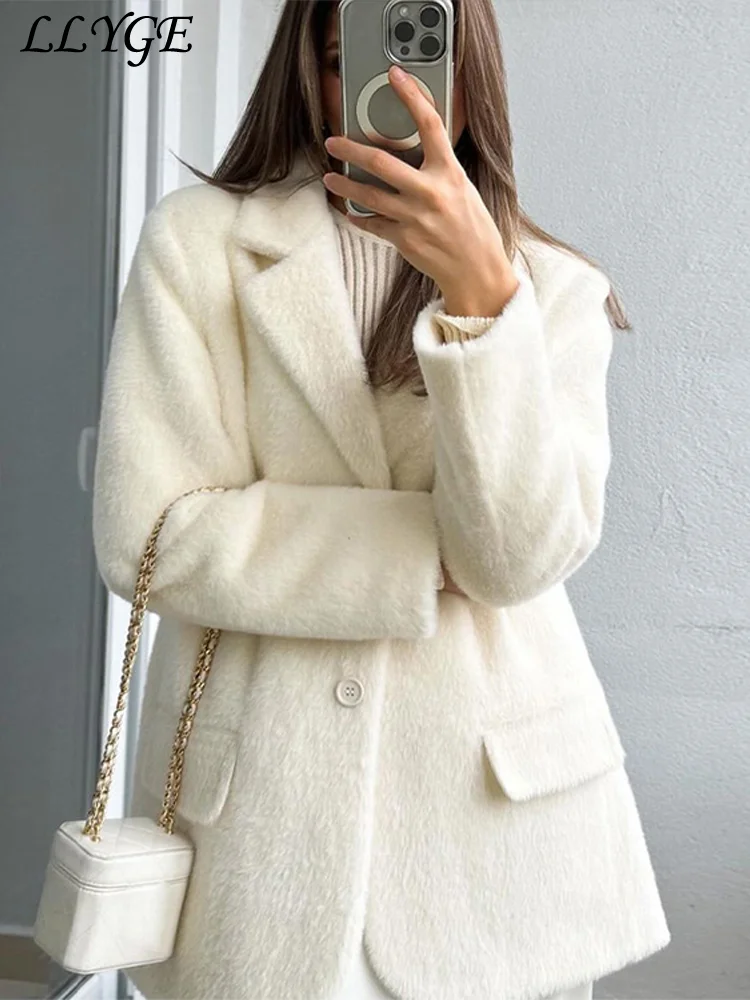 Street Women's Mohair Blazer Coat Chic Lapel Single-breasted Long Sleeve Suit Jacket 2024 Autumn Lady Commute Loose Outerwear
Street Women's Mohair Blazer Coat Chic Lapel Single-breasted Long Sleeve Suit Jacket 2024 Autumn Lady Commute Loose Outerwear