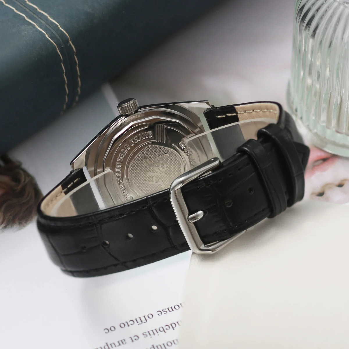 Shanghai Model 8120, 36mm Men's Mechanical Movement Watch - Retro Style - Men's Mechanical Watches
Shanghai Model 8120, 36mm Men's Mechanical Movement Watch - Retro Style - Men's Mechanical Watches
