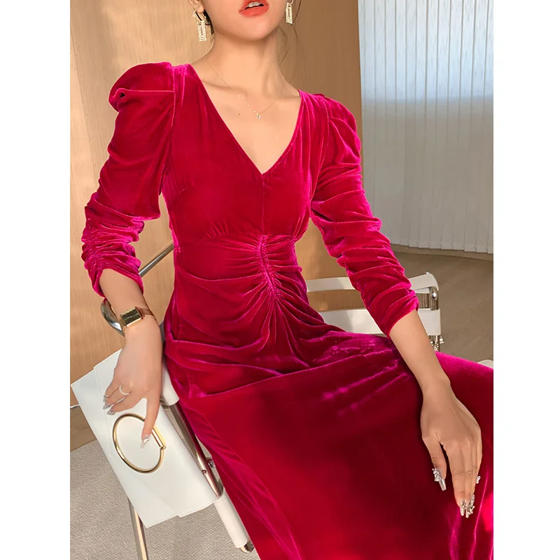 KARFELY/Classic Collection Edition! Heavyweight silk velvet dress appears slim and sexy, V-neck rose red long skirt
KARFELY/Classic Collection Edition! Heavyweight silk velvet dress appears slim and sexy, V-neck rose red long skirt