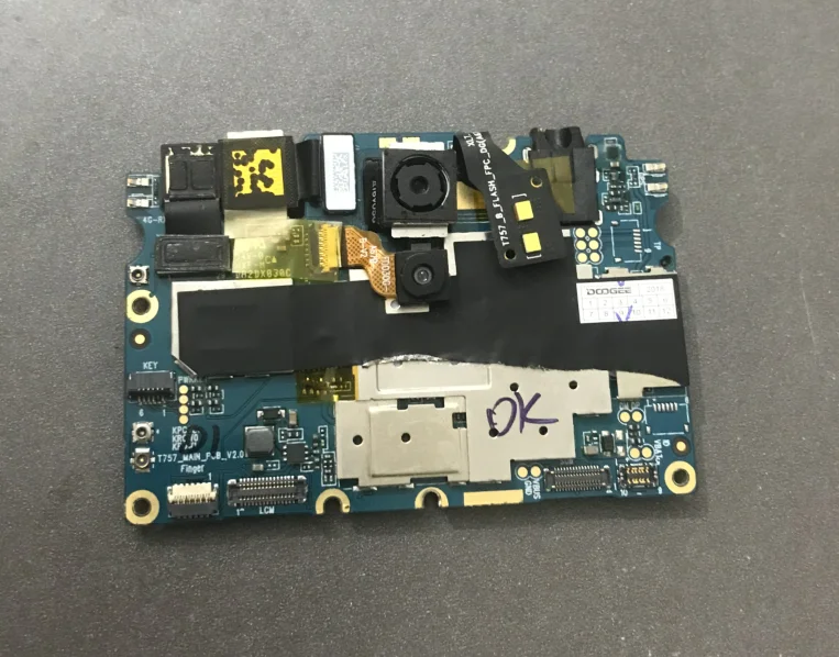 Оригинальная материнская плата 4G RAM + 32G ROM, материнская плата для DOOGEE BL12000
Оригинальная материнская плата 4G RAM + 32G ROM, материнская плата для DOOGEE BL12000