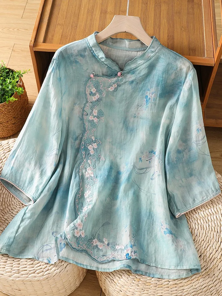 Chinese Style Floral Printed Cotton Linen Shirt Women Summer Loose Fit Embroidered Button up Top Tea Leaf Pattern Casual Wear
Chinese Style Floral Printed Cotton Linen Shirt Women Summer Loose Fit Embroidered Button up Top Tea Leaf Pattern Casual Wear