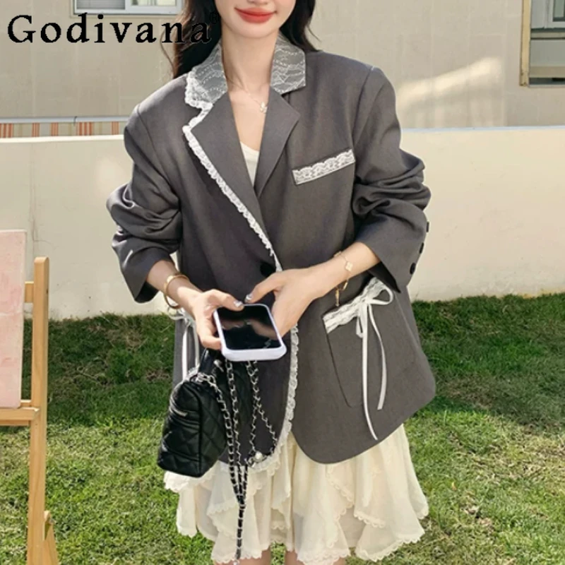 Female Chunqiu 2026 New Korean Lace Splicing Blazer Fashion Versatile Chic Loose Sweet Cool Korean Long Sleeve V-neck Jacket
Female Chunqiu 2026 New Korean Lace Splicing Blazer Fashion Versatile Chic Loose Sweet Cool Korean Long Sleeve V-neck Jacket