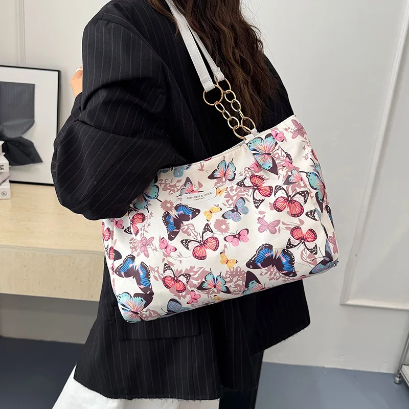 New Cute Butterfly Girl Casual Large Capacity Simple Commuting Fashion Crossbody Bag Personalized Single Shoulder Tote Bag Gift
New Cute Butterfly Girl Casual Large Capacity Simple Commuting Fashion Crossbody Bag Personalized Single Shoulder Tote Bag Gift