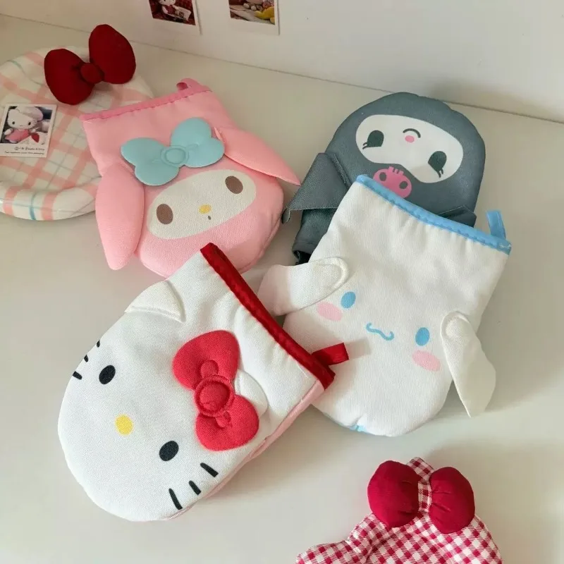 Sanrio Kawaii Hello Kitty Baking Gloves Cute Kitchen Heat Resistant and Heat Resistant Gloves Kitchen Supplies Girl Gift
Sanrio Kawaii Hello Kitty Baking Gloves Cute Kitchen Heat Resistant and Heat Resistant Gloves Kitchen Supplies Girl Gift