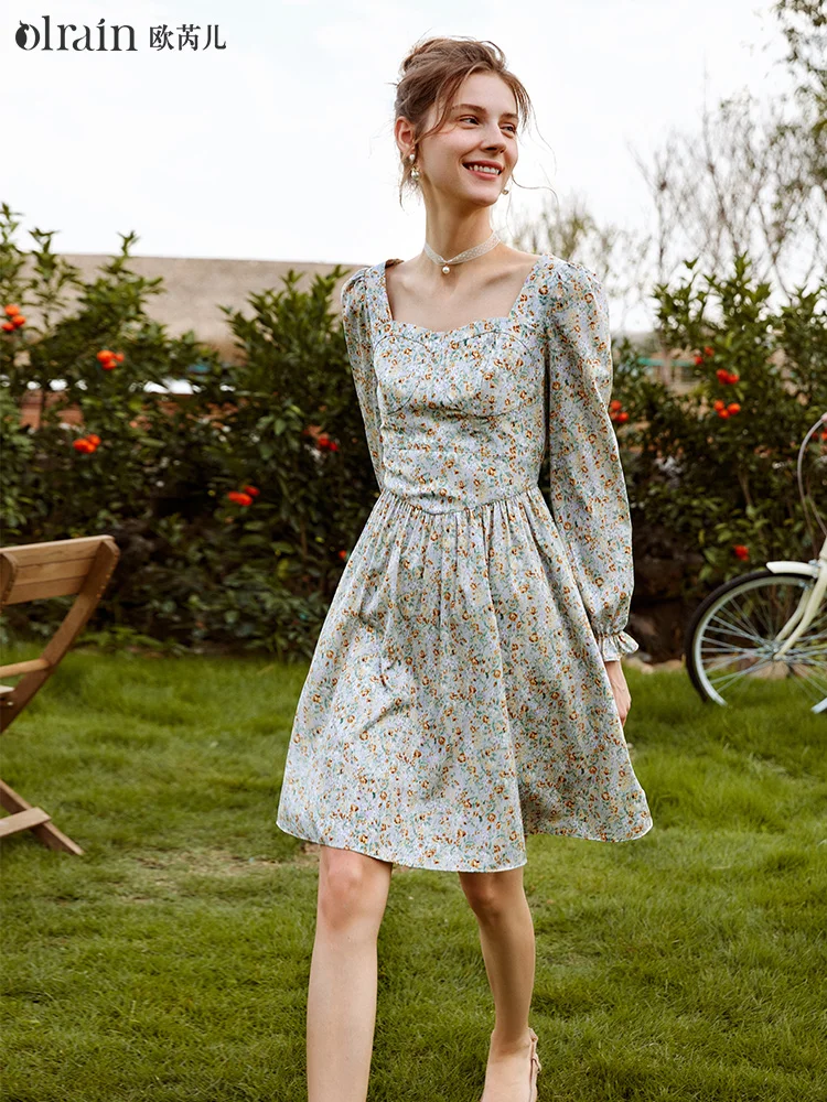 OLrain Spring Floral Dress Women's 2025 New Waist And Thin One-word Shoulder Square Collar Design Medium Long Dress O21QL53899
OLrain Spring Floral Dress Women's 2025 New Waist And Thin One-word Shoulder Square Collar Design Medium Long Dress O21QL53899