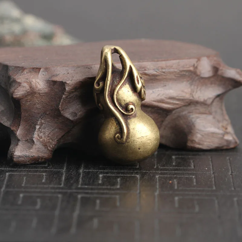 Copper Gourd Keychain Small Pendant Brass Fortune Gourd Pendant Antique Copper Carving Small Copperware Gourd
Copper Gourd Keychain Small Pendant Brass Fortune Gourd Pendant Antique Copper Carving Small Copperware Gourd