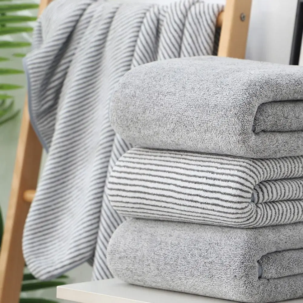 Multipurpose Absorbent Bath Towel Large Size Soft Beach Towel Skin-friendly Thickened Towel Blanket Gym
Multipurpose Absorbent Bath Towel Large Size Soft Beach Towel Skin-friendly Thickened Towel Blanket Gym