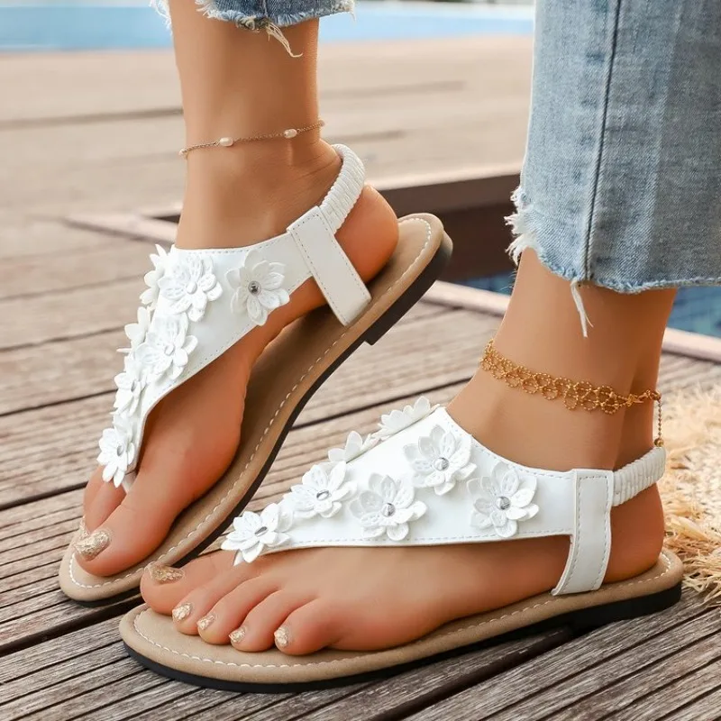 White Flower Decor Flat Sandals Women 2026 Summer Non-slip Beach Flip Flops Woman Plus Size 43 Bohemian Style Thong Sandals
White Flower Decor Flat Sandals Women 2026 Summer Non-slip Beach Flip Flops Woman Plus Size 43 Bohemian Style Thong Sandals