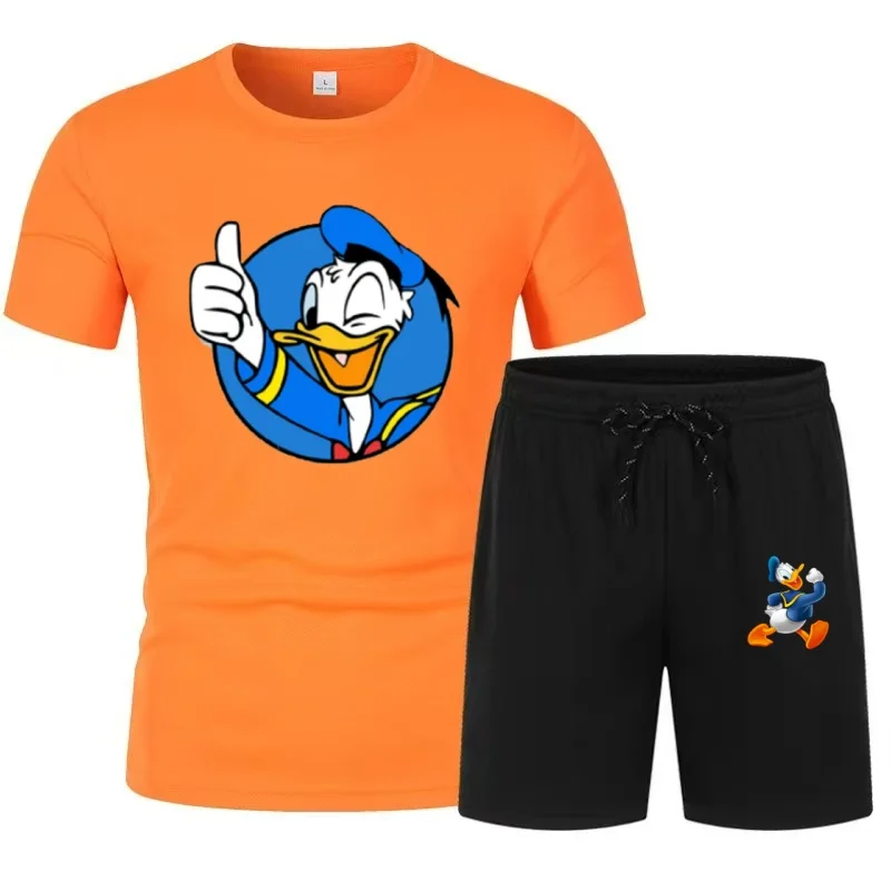 Disney Donald Duck Thumbs Up Short Sleeved Set For Summer Loose Round Neck T-ShirtCropped Pants For Couples
Disney Donald Duck Thumbs Up Short Sleeved Set For Summer Loose Round Neck T-ShirtCropped Pants For Couples