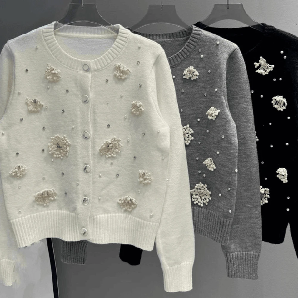 Женский свитер, кардиган, новый корейский трехмерный жемчужный цветочный дизайн, вязаный утягивающий осенне-зимний темперамент, универсальный
Женский свитер, кардиган, новый корейский трехмерный жемчужный цветочный дизайн, вязаный утягивающий осенне-зимний темперамент, универсальный