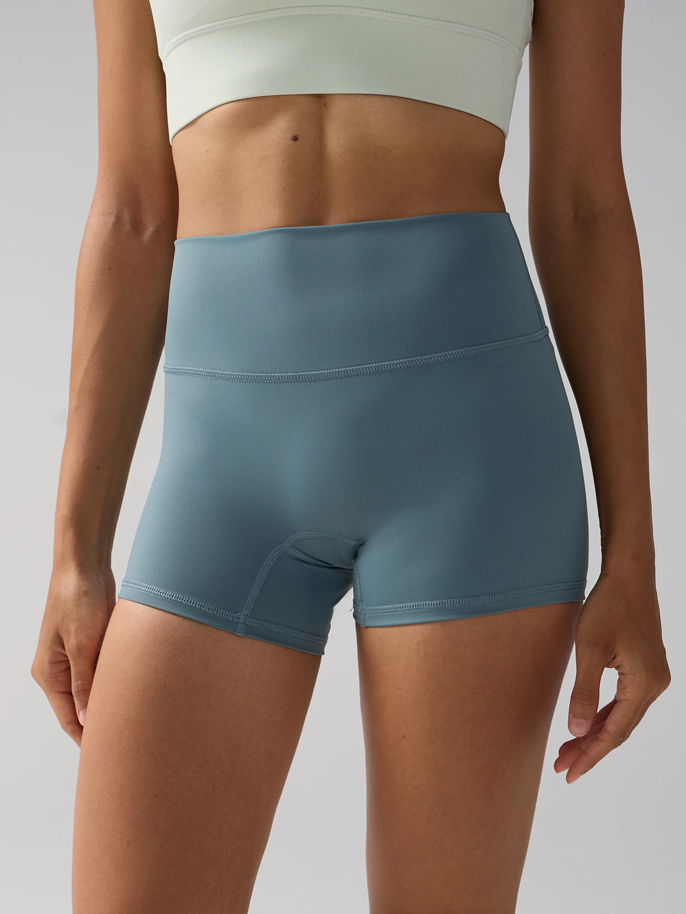 Женские спортивные шорты для йоги, утягивающие, с высокой талией, защищающие от скатывания, быстросохнущие, для фитнеса, велоспорта, тренировок в спортзале
Женские спортивные шорты для йоги, утягивающие, с высокой талией, защищающие от скатывания, быстросохнущие, для фитнеса, велоспорта, тренировок в спортзале