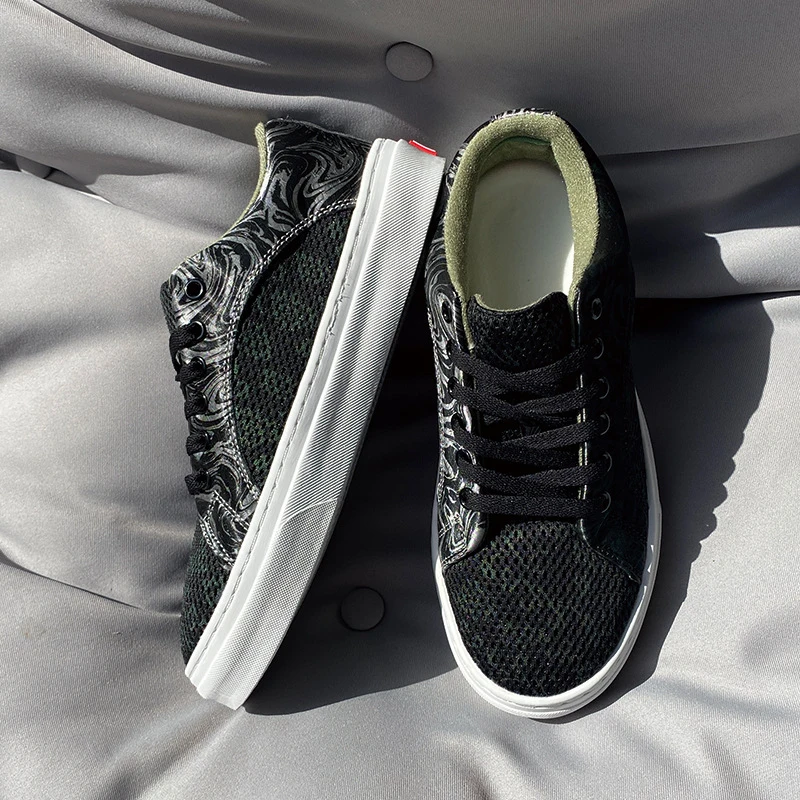 Unisex Low Top Canvas Sneakers 36-44 Size Black Green Snake Print Skate Shoes Non-slip Streetwear Footwear
Unisex Low Top Canvas Sneakers 36-44 Size Black Green Snake Print Skate Shoes Non-slip Streetwear Footwear