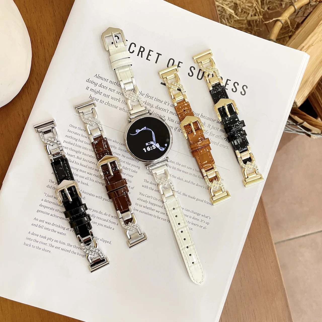 X Rhinestone Alloy Cowhide Strap For Huawei Band8 9 10 Fit3 14/20/22mm Luxury Glossy Leather Wrist Accessory For Women Daily
X Rhinestone Alloy Cowhide Strap For Huawei Band8 9 10 Fit3 14/20/22mm Luxury Glossy Leather Wrist Accessory For Women Daily